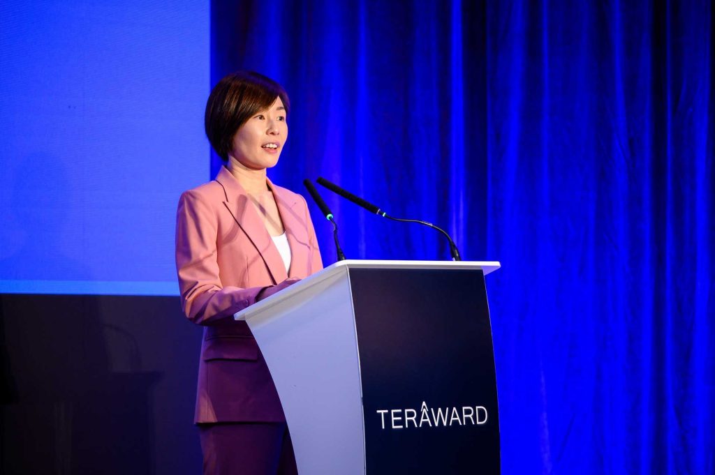 Ms Clara Chan, CEO of the Hong Kong Investment Corporation Limited, says at the ceremony that the TERA-Award has evolved over the years from a competition regarding smart energy and green transition innovation to a powerful and dynamic platform.